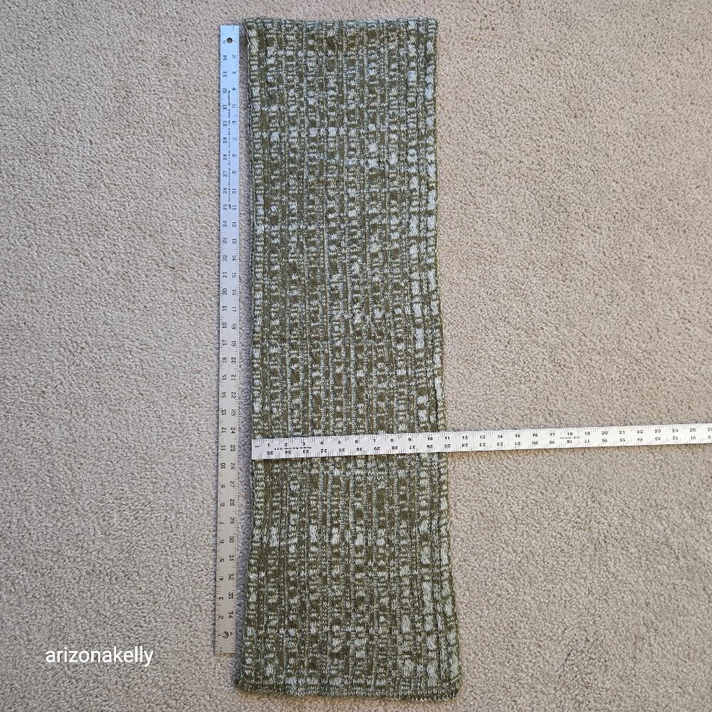 NWOT Marled Cashmere Cable Knit Scarf Green/Ivory - Picture 3 of 14